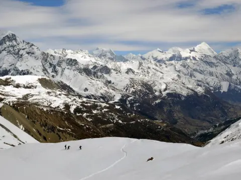 Annapurna Circuit with Tilicho Lake Trek